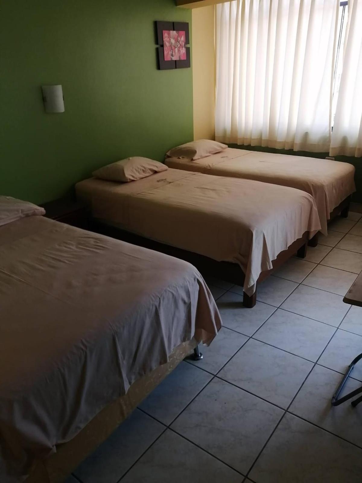 Hostal Boulevard نازكا المظهر الخارجي الصورة