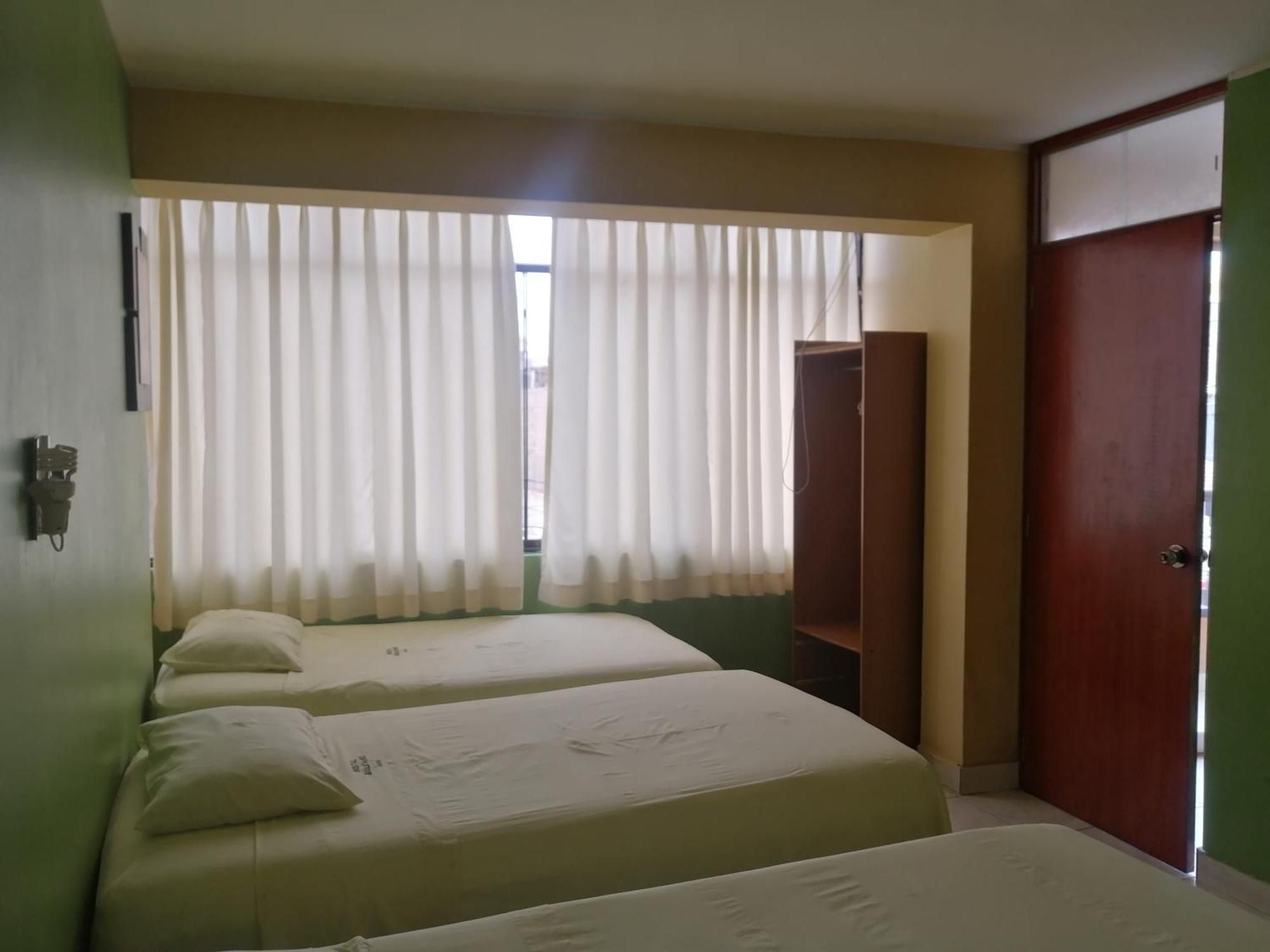 Hostal Boulevard نازكا المظهر الخارجي الصورة