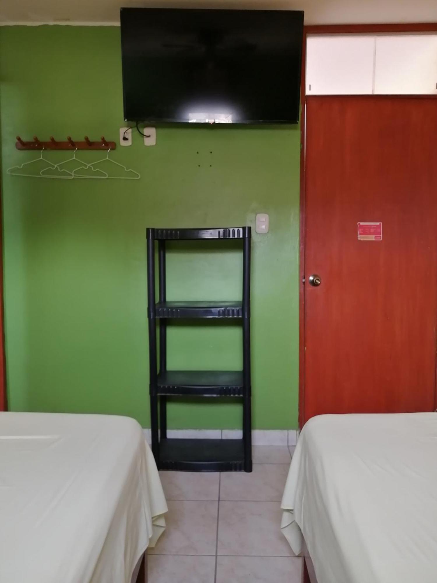 Hostal Boulevard نازكا المظهر الخارجي الصورة