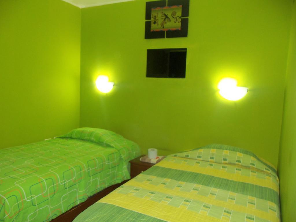 Hostal Boulevard نازكا الغرفة الصورة