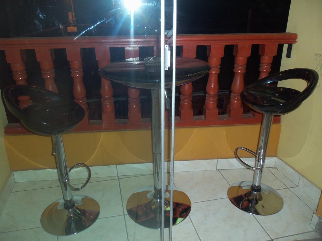 Hostal Boulevard نازكا المظهر الخارجي الصورة