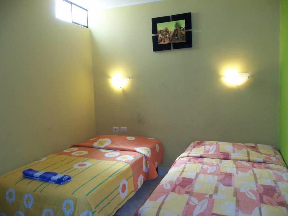 Hostal Boulevard نازكا المظهر الخارجي الصورة